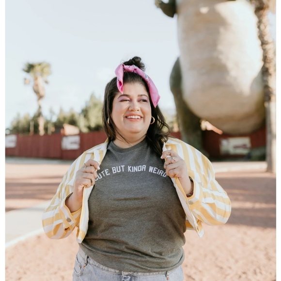 Daisy Native Graphic Tees - Picture 2 of 7